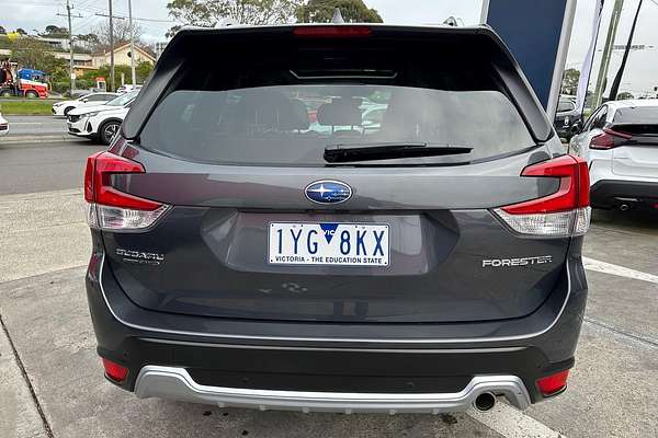 2022 Subaru Forester 2.5i-S S5