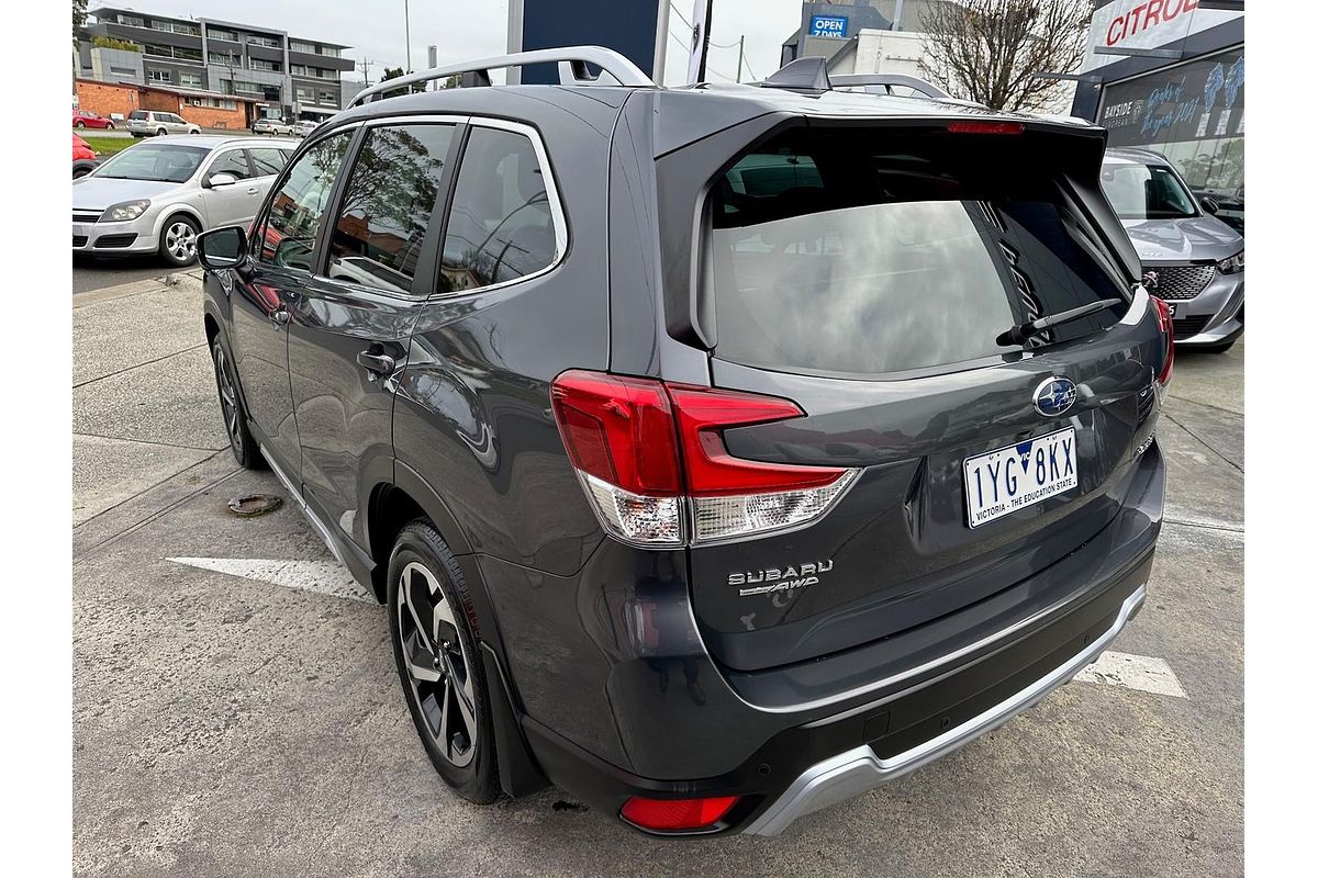 2022 Subaru Forester 2.5i-S S5