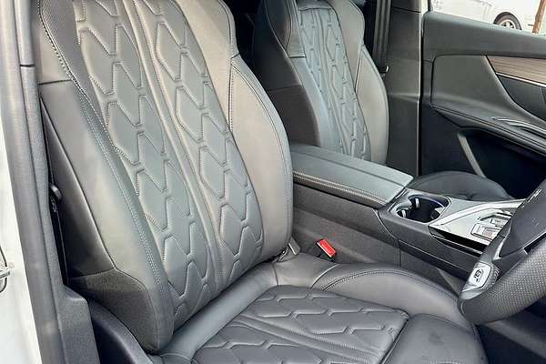 2022 Peugeot 3008 GT Sport P84
