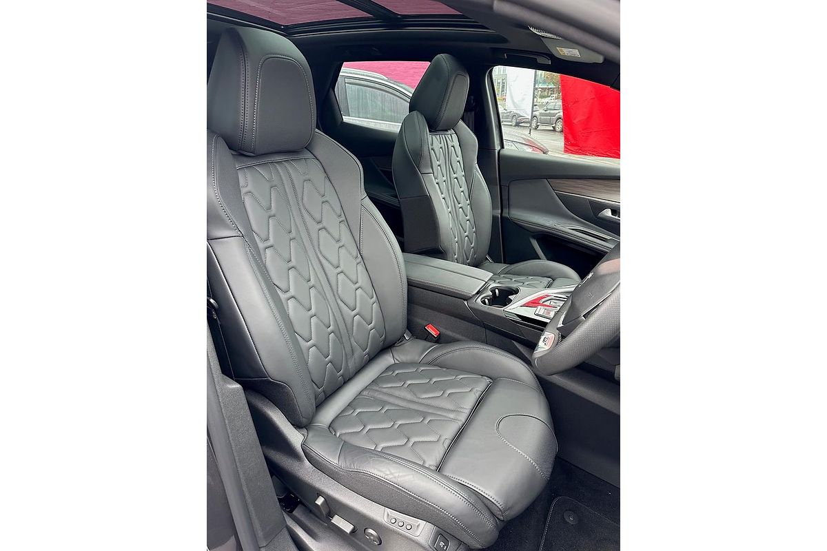 2022 Peugeot 3008 GT P84