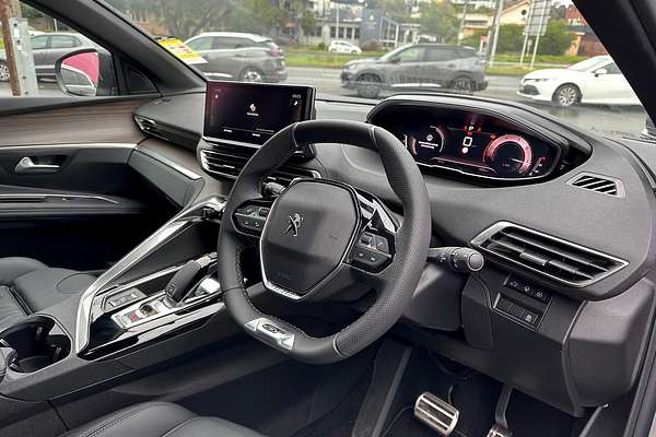 2022 Peugeot 3008 GT P84