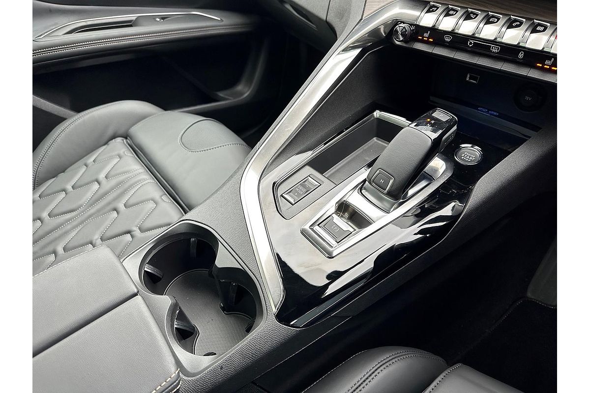 2022 Peugeot 3008 GT P84