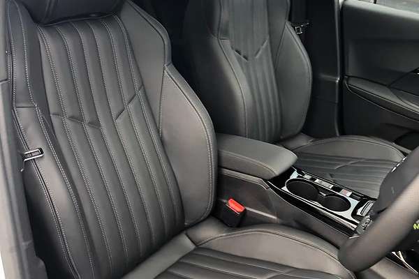 2022 Peugeot 2008 GT P24