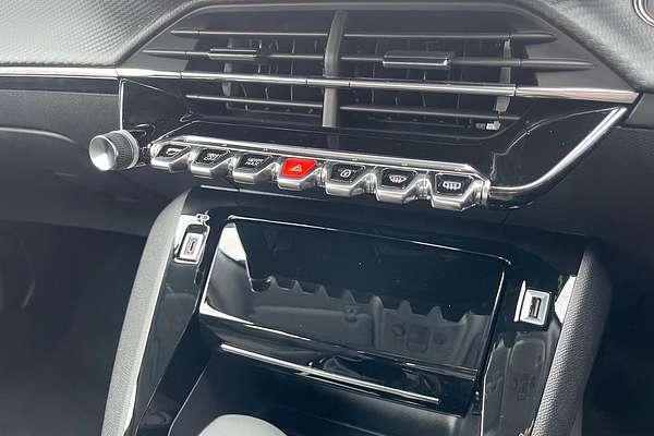 2022 Peugeot 2008 Allure P24