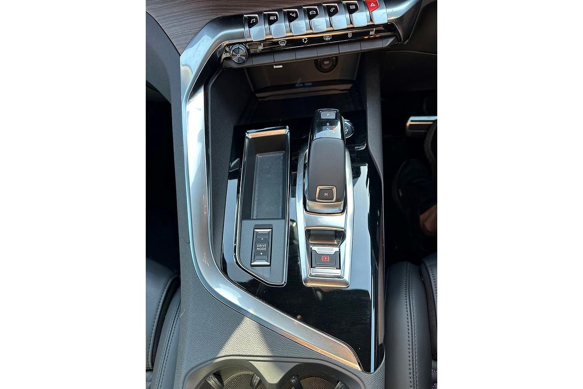 2022 Peugeot 3008 GT P84
