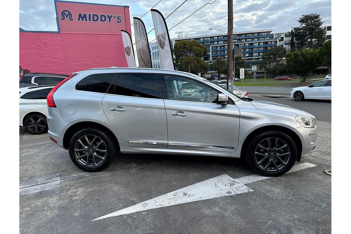 2016 Volvo XC60 T5 Luxury