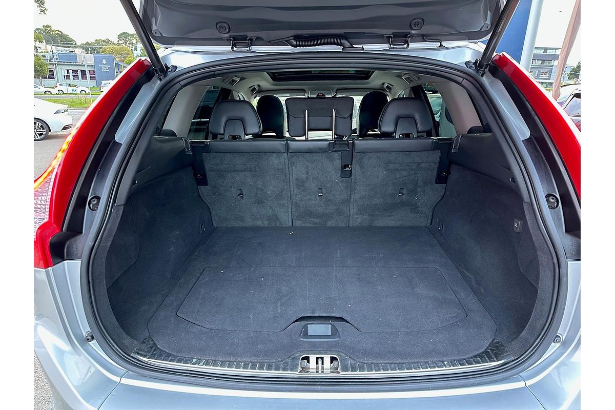 2016 Volvo XC60 T5 Luxury