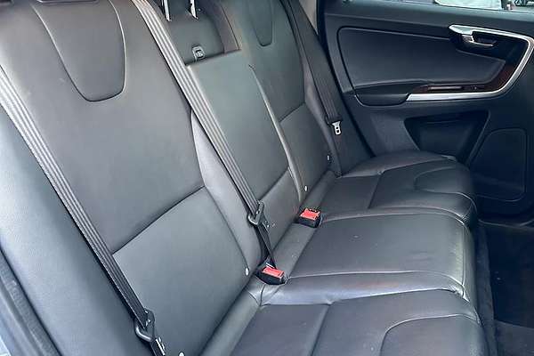 2016 Volvo XC60 T5 Luxury