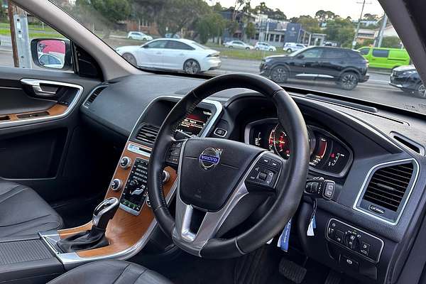 2016 Volvo XC60 T5 Luxury