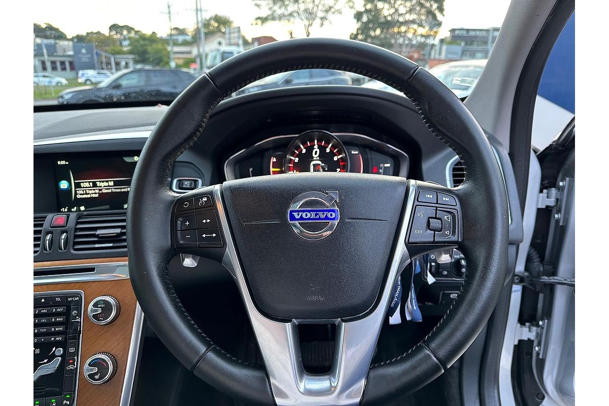 2016 Volvo XC60 T5 Luxury