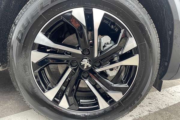 2022 Peugeot 2008 Allure P24