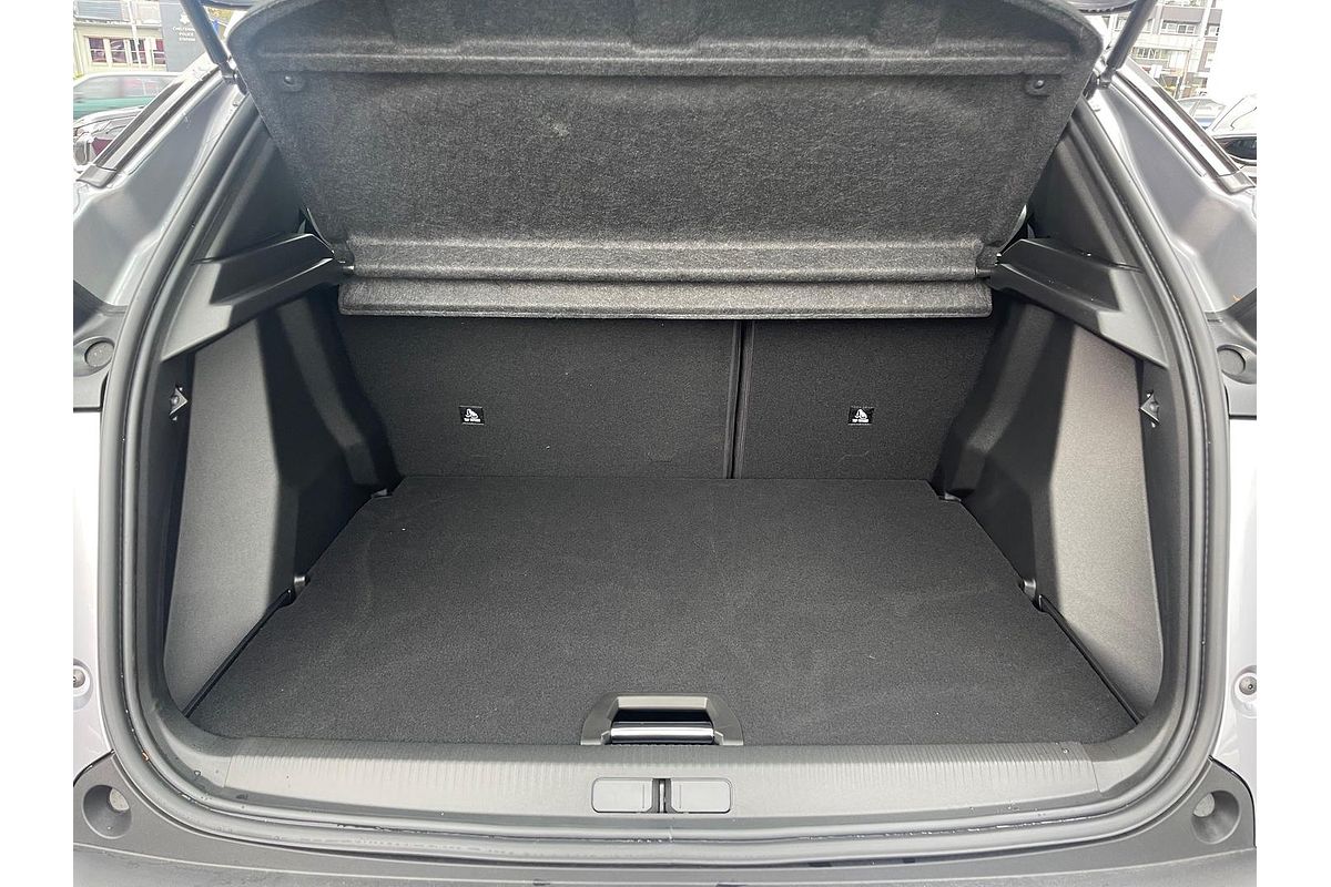 2022 Peugeot 2008 Allure P24