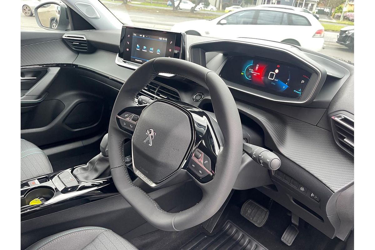 2022 Peugeot 2008 Allure P24