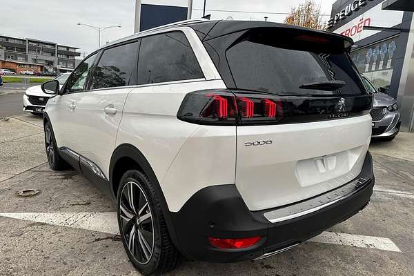 2022 Peugeot 5008 GT P87