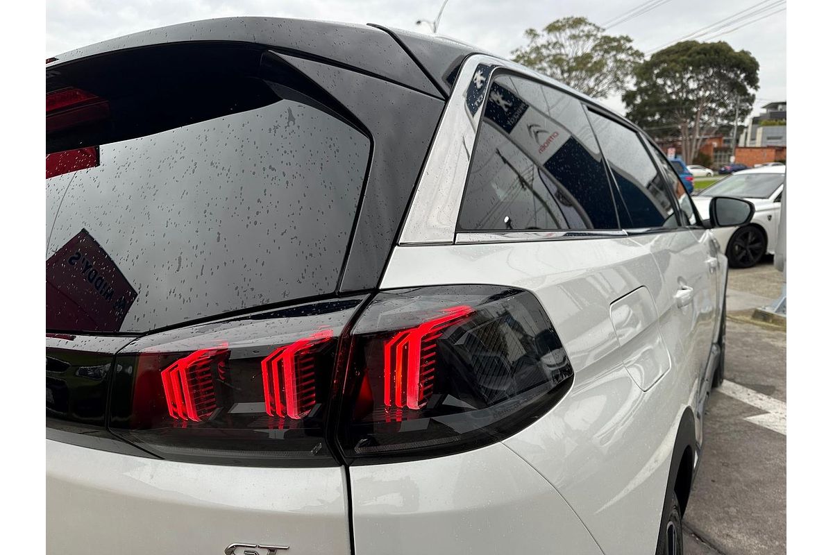 2022 Peugeot 5008 GT P87