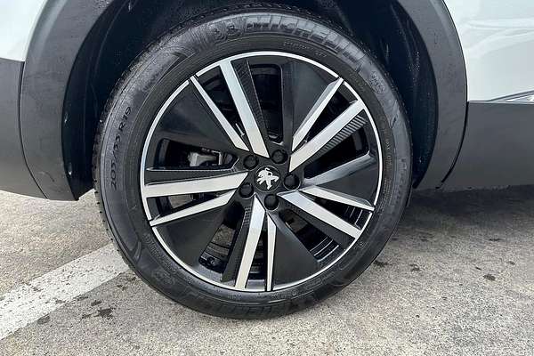 2022 Peugeot 5008 GT P87
