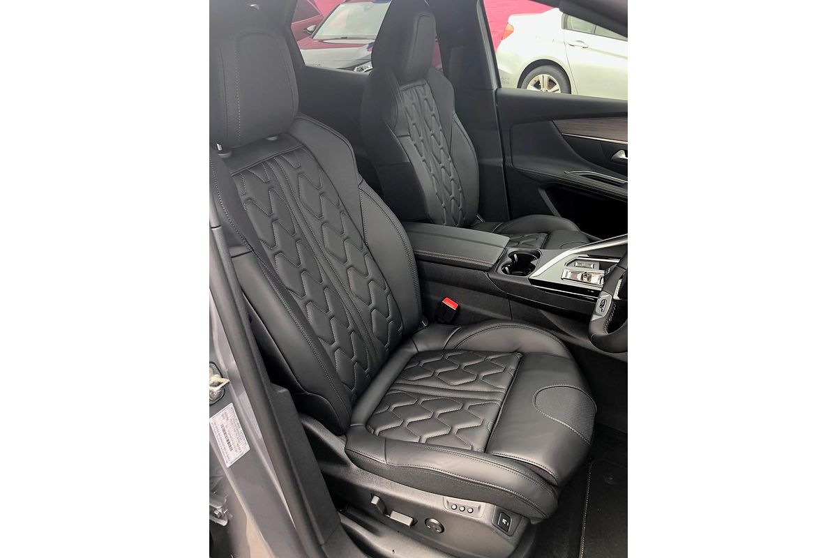 2022 Peugeot 3008 GT P84