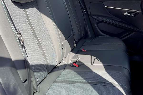 2022 Peugeot 3008 Allure P84