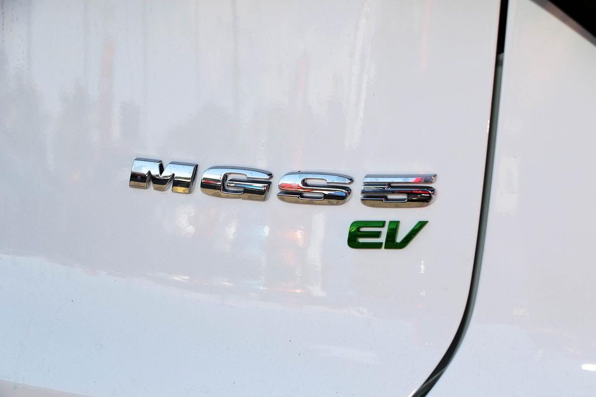 2025 MG MGS5 EV Essence 62 ZS3EM