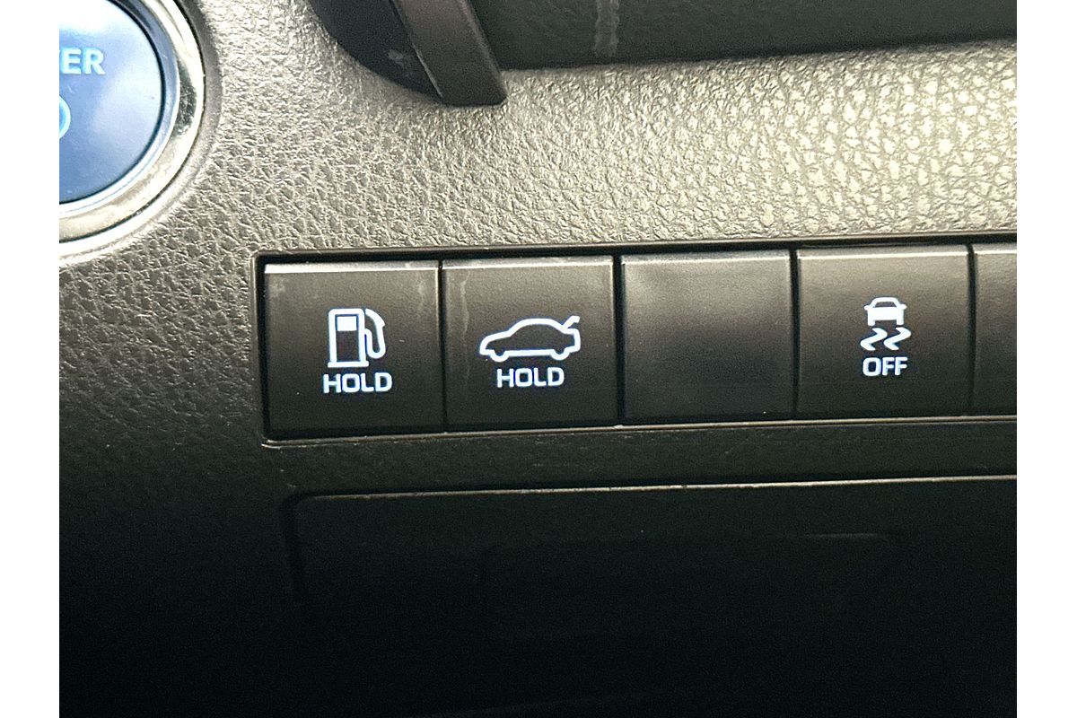 2018 Toyota Camry Ascent Sport AXVH71R