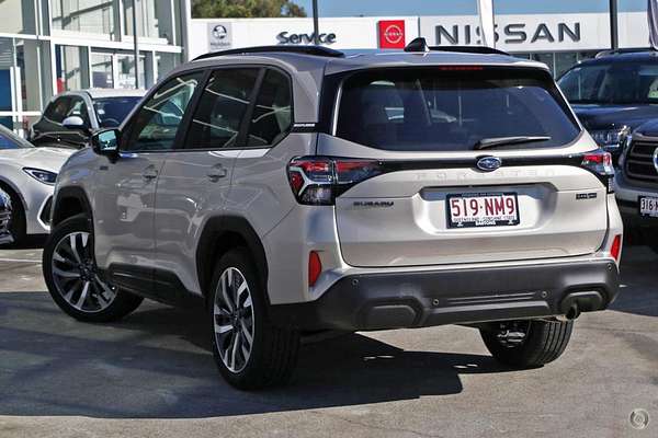 2025 Subaru Forester Hybrid Touring S6