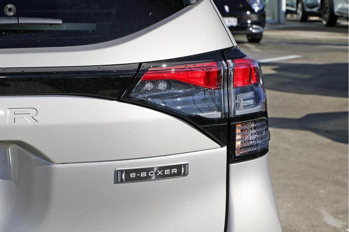 2025 Subaru Forester Hybrid Touring S6