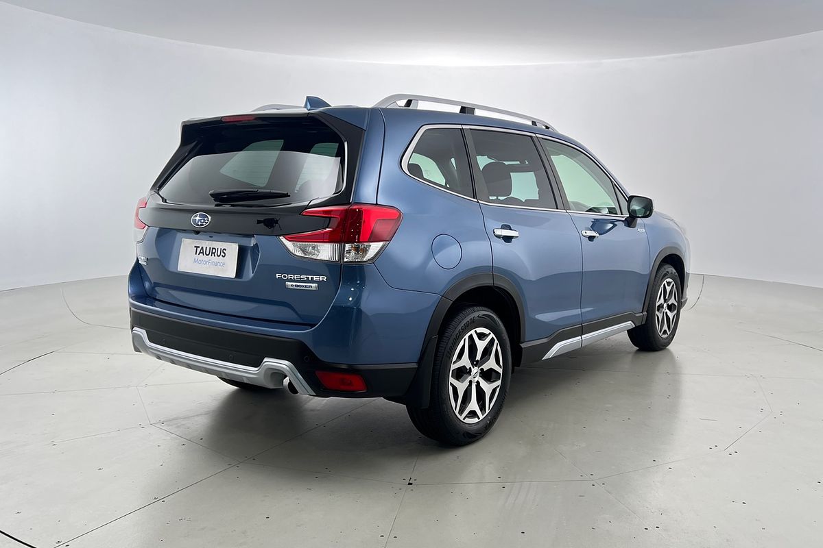 2022 Subaru Forester Hybrid L S5