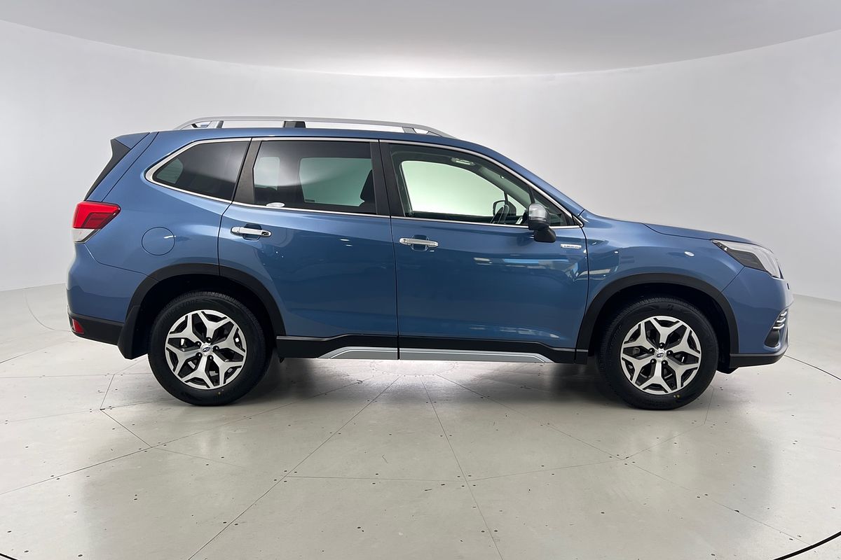 2022 Subaru Forester Hybrid L S5