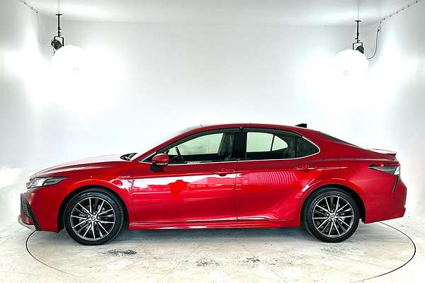 2024 Toyota Camry SL AXVH70R