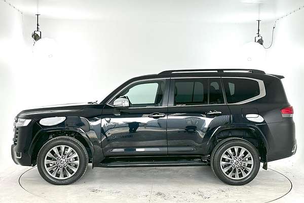 2023 Toyota Landcruiser Sahara ZX FJA300R
