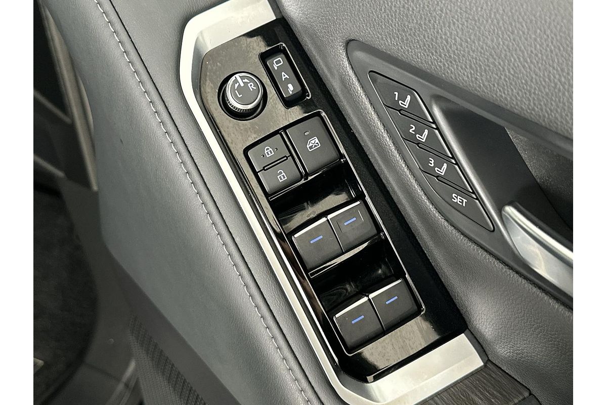2023 Toyota Landcruiser Sahara ZX FJA300R