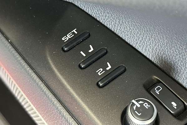 2024 Toyota Camry SL AXVH70R
