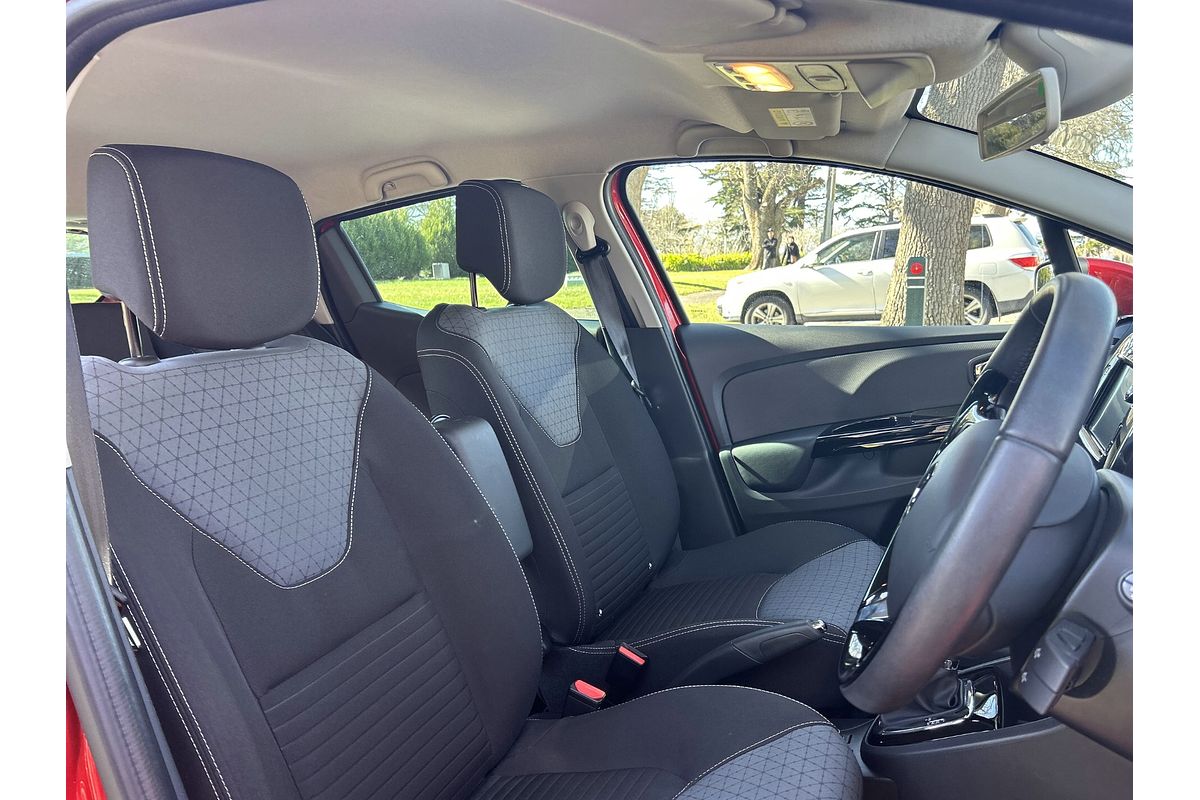 2014 Renault Clio Dynamique IV B98