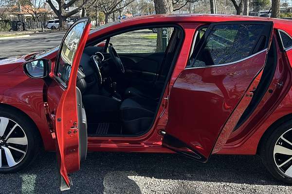 2014 Renault Clio Dynamique IV B98