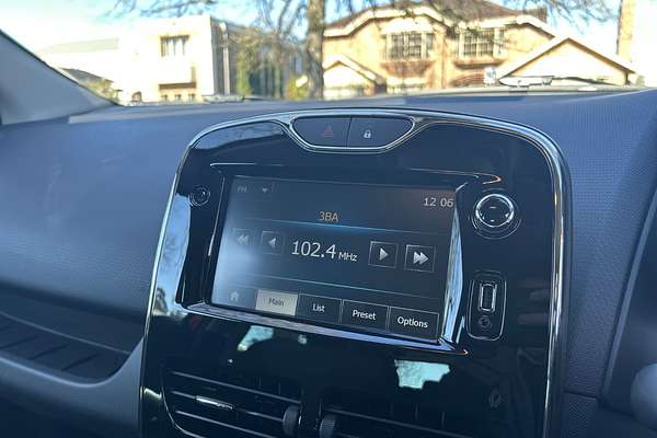 2014 Renault Clio Dynamique IV B98
