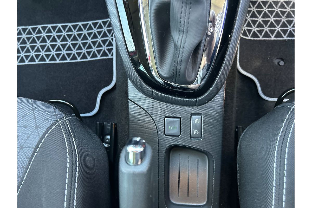 2014 Renault Clio Dynamique IV B98