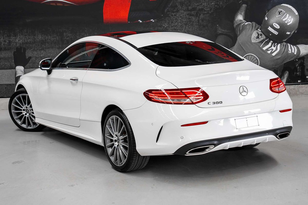 2017 Mercedes-Benz C-Class C300 C205