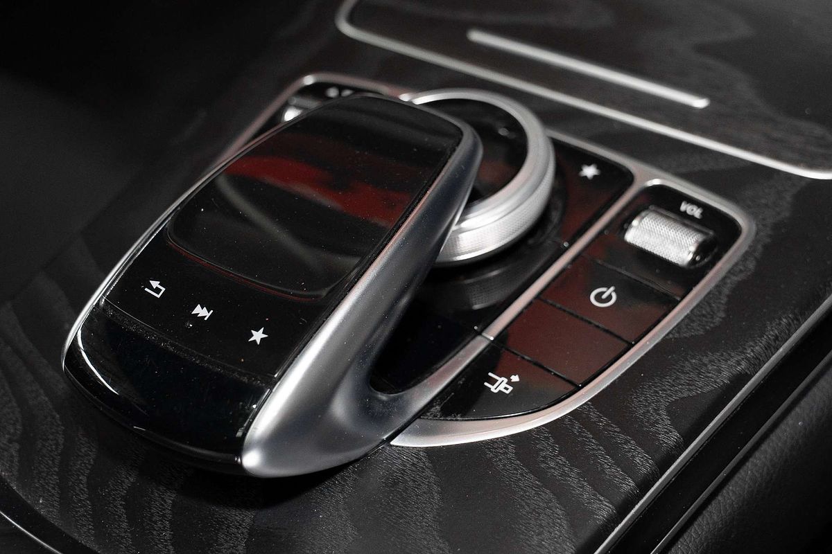 2017 Mercedes-Benz C-Class C300 C205