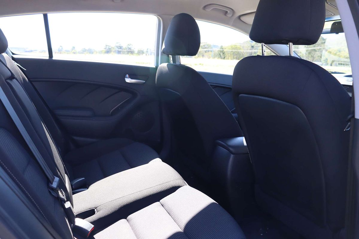 2018 Kia Cerato S YD