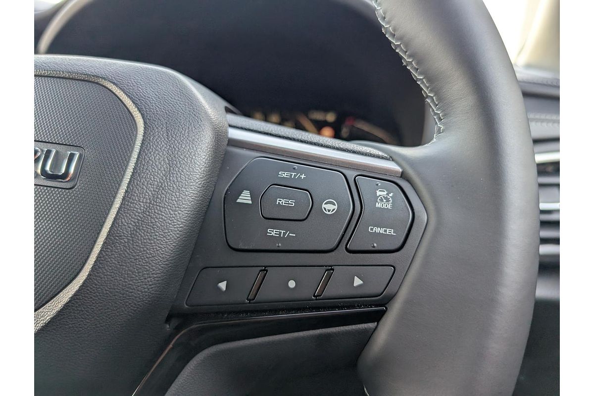 2025 Isuzu MU-X LS-T
