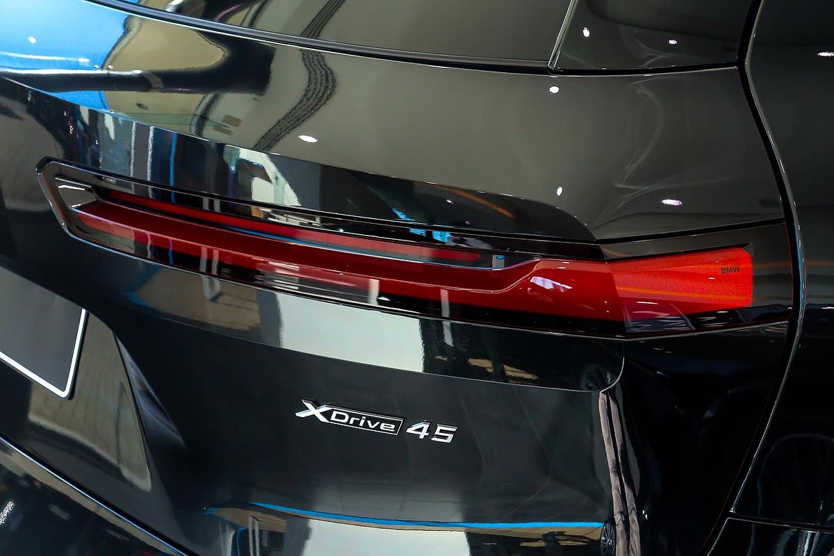 2025 BMW iX xDrive45 M Sport I20 LCI
