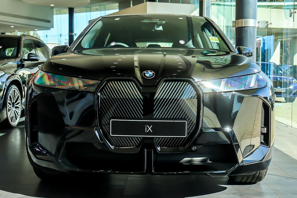 2025 BMW iX xDrive45 M Sport I20 LCI