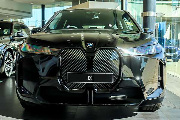 2025 BMW iX xDrive45 M Sport I20 LCI