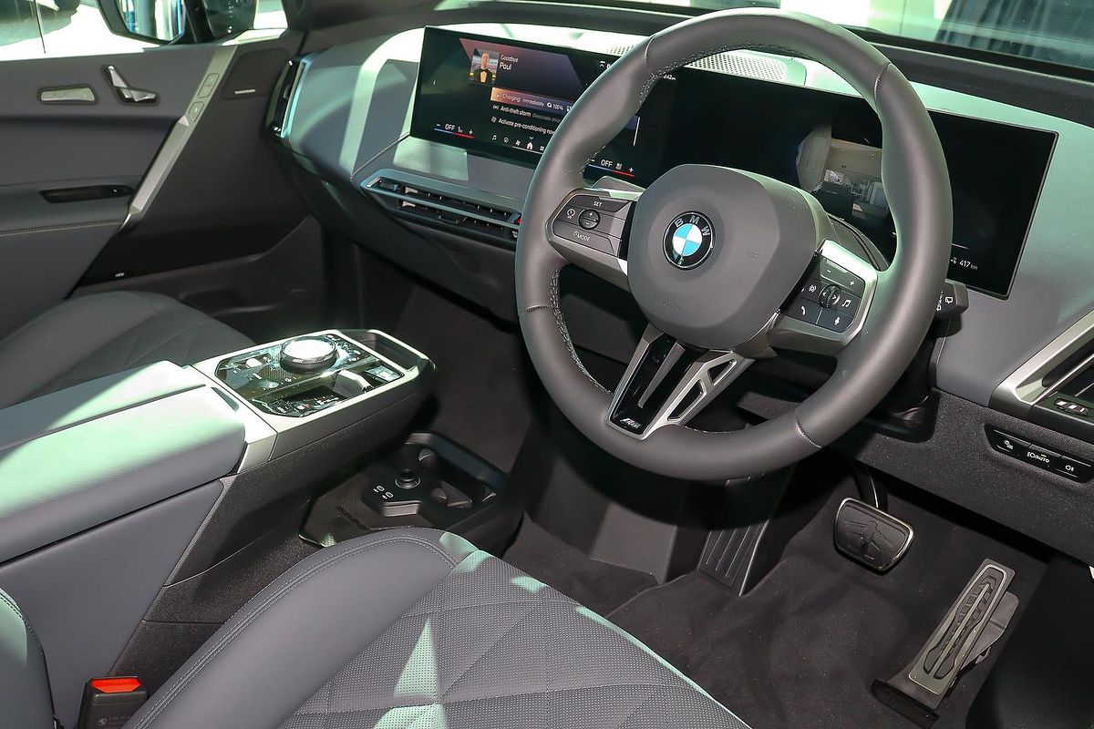 2025 BMW iX xDrive45 M Sport I20 LCI