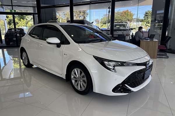 2024 Toyota Corolla SX Hybrid ZWE219R
