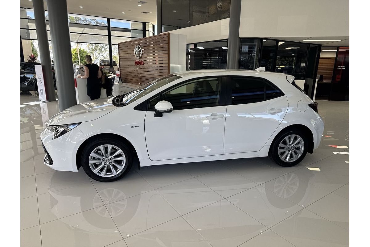 2024 Toyota Corolla SX Hybrid ZWE219R
