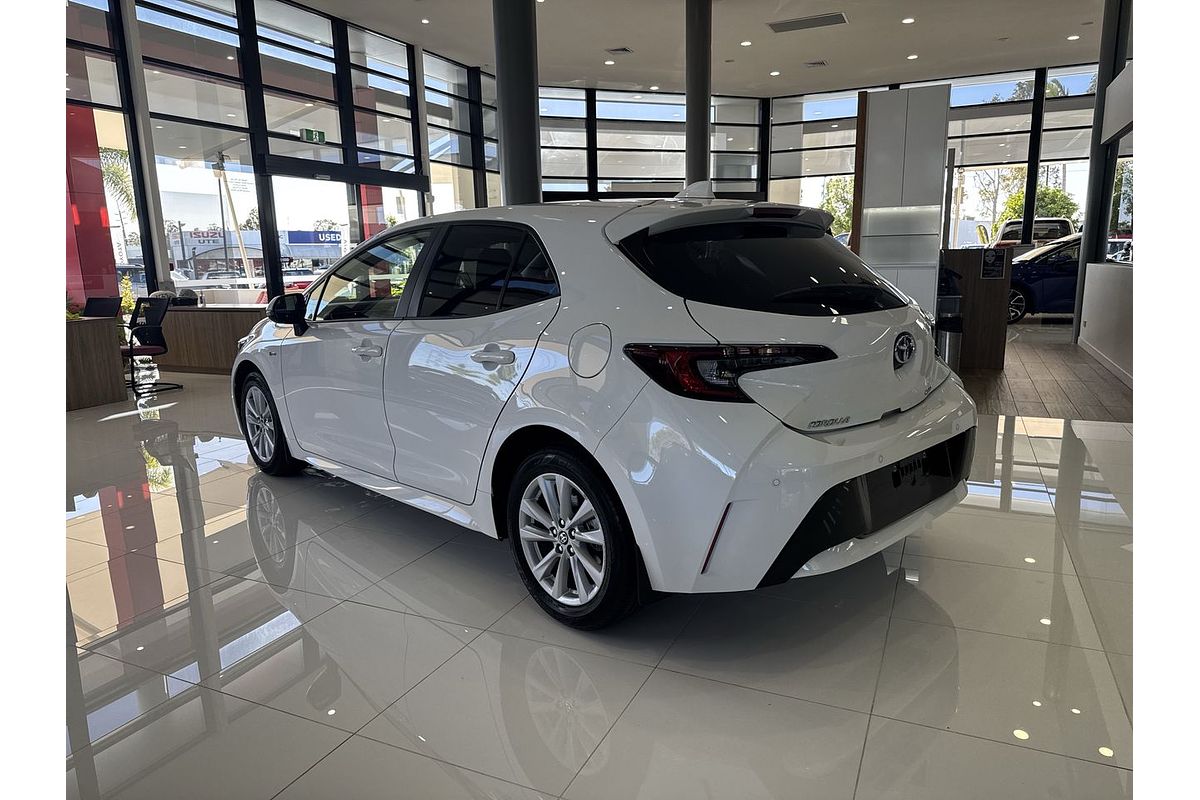 2024 Toyota Corolla SX Hybrid ZWE219R