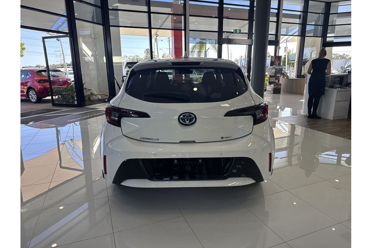 2024 Toyota Corolla SX Hybrid ZWE219R