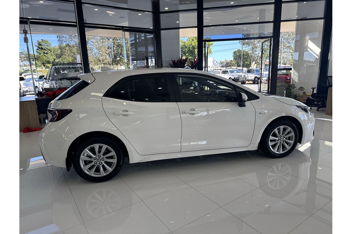 2024 Toyota Corolla SX Hybrid ZWE219R