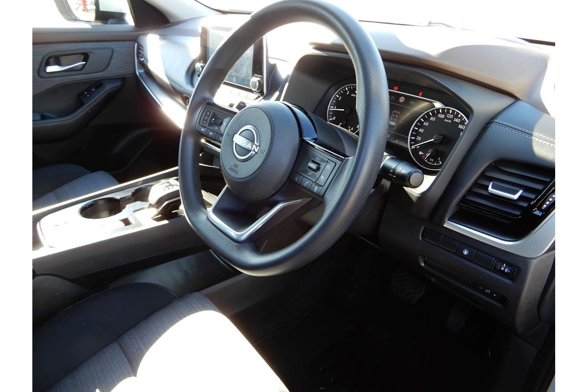2024 Nissan X-TRAIL ST T33